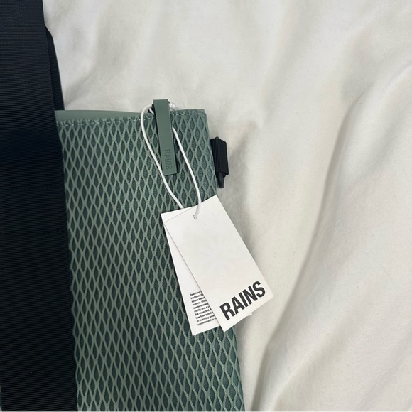 RAINS Tote Bag - Picture 4 of 7